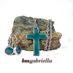 Tűzzománc ékszerszett - kereszt medál orvosi fém láncon és francia kapcsos fülbevaló - türkiz - ékszer - ékszerszett - Meska.hu