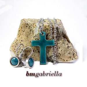 Tűzzománc ékszerszett - kereszt medál orvosi fém láncon és francia kapcsos fülbevaló - türkiz - ékszer - ékszerszett - Meska.hu