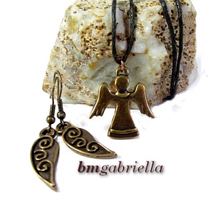 Röppenő angyal  - egyedi tervezésű ékszerszett - angyal medál és angyalszárny fülbevaló - ékszer - ékszerszett - Meska.hu