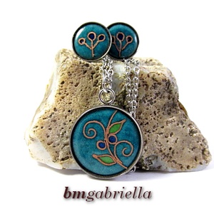 Ékszerszett orvosi fém nyaklánc és bedugós fülbevaló tűzzománc betéttel - Meska.hu