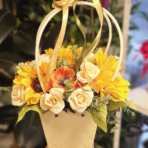 Selyemvirágos virágtáska, Otthon & Életmód, Virágdekoráció, Virágdíszek, Asztali virágdísz, Virágkötés, MESKA