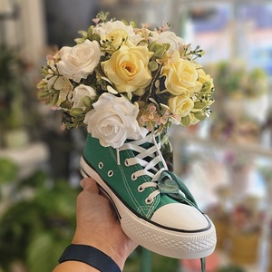 Selyemvirágos tornacipő - Meska.hu