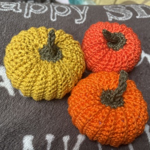 Horgolt tök dekor csomag  - otthon & életmód - dekoráció - halloween - halloweeni tök és lámpás - Meska.hu