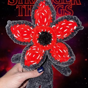 Stranger things demogorgon, Játék & Sport, Plüssállat & Játékfigura, Más figura, Horgolás, MESKA