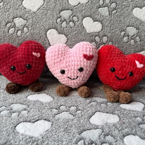 Horgolt plüss szív - játék & sport - plüssállat & játékfigura - más figura - Meska.hu