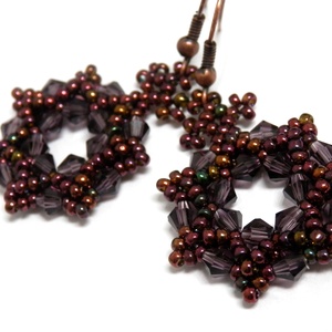 Elegáns lila és burgundi fülbevaló, Ékszer, Fülbevaló, Lógós kerek fülbevaló, Gyöngyfűzés, gyöngyhímzés, MESKA