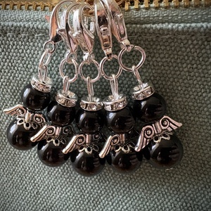 Ónix Angyalkás függő delfinkapoccsal, Táska & Tok, Kulcstartó & Táskadísz, Táskadísz, Ékszerkészítés, MESKA