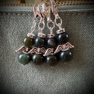 Mohaachát Angyalkás függő delfinkapoccsal, Táska & Tok, Kulcstartó & Táskadísz, Táskadísz, Ékszerkészítés, MESKA