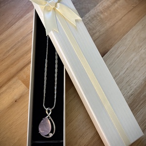 Ásványos strasszos csepp medálos nyaklánc - ékszer - nyaklánc - medálos nyaklánc - Meska.hu