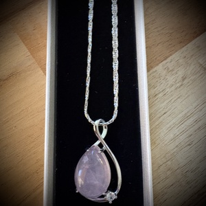 Ásványos strasszos csepp medálos nyaklánc - ékszer - nyaklánc - medálos nyaklánc - Meska.hu