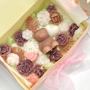 Vanília illatú illatviasz maci alakú gyertya ,  díszdobozos ajándékcsomag - otthon & életmód - gyertya, illat, aroma - illatviasz - Meska.hu