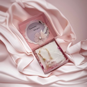 Fülbevaló díszdobozban személyes üzenettel - ékszer - fülbevaló - lógó fülbevaló - Meska.hu