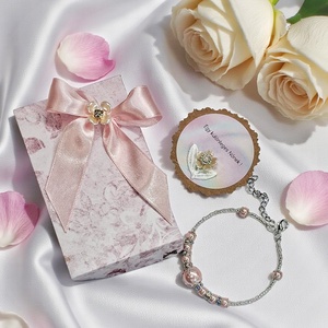 Gyöngy  karkötő díszdobozban személyes üzenettel, Ékszer, Karkötő, Memóriadrótos karkötő, Ékszerkészítés, MESKA