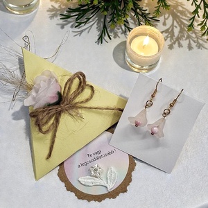 Fülbevaló díszdobozban személyes üzenettel - Meska.hu