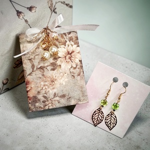 Ajándék nőknek � romantikus  fülbevaló elegáns dísztasakkal - Meska.hu