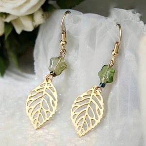 Ajándék nőknek � romantikus  fülbevaló elegáns dísztasakkal - ékszer - fülbevaló - lógó fülbevaló - Meska.hu