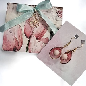 Ajándék nőknek � romantikus  fülbevaló elegáns dísztasakkal - ékszer - fülbevaló - lógó fülbevaló - Meska.hu