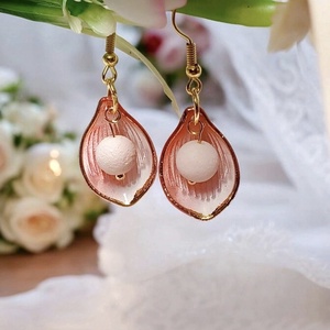 Ajándék nőknek � romantikus  fülbevaló elegáns dísztasakkal - Meska.hu