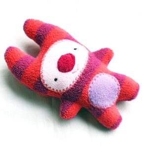 RUFUSZ - zsebszörny-krampusz újrahasznosított csíkos polárból -  - Meska.hu