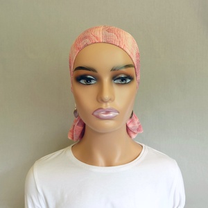 Kemoterápiás kendő - rózsaszín, krém mintás fejkedő - paróka helyett - daganatos betegség idején - ruha & divat - sál, sapka, kendő - kendő - Meska.hu