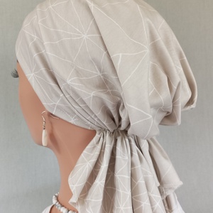 Kendő - Kemoterápiás kendő - drapposszürke, paróka helyett - daganatos betegség idején is - ruha & divat - sál, sapka, kendő - kendő - Meska.hu