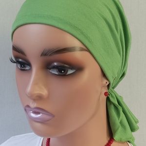 Kendő - Kemoterápiás kendő - fűzöldszínű vékony fejkedő - paróka helyett is - ruha & divat - sál, sapka, kendő - kendő - Meska.hu