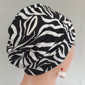 Sapka - Kemoterápiás sapka - zebramintás - paróka helyett - daganatos kezelések idejére is - ruha & divat - sál, sapka, kendő - kendő - Meska.hu
