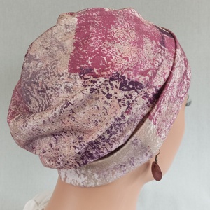 Sapka - Kemoterápiás sapka - bézs-bordó mintás -, daganatos kezelések idejére - ruha & divat - sál, sapka, kendő - kendő - Meska.hu