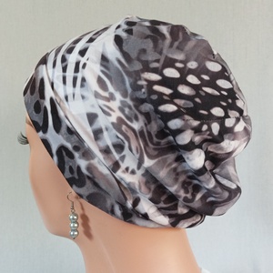 Sapka - Kemoterápiás sapka - szürke mintás -, paróka helyett -, daganatos kezelések idejére is - ruha & divat - sál, sapka, kendő - kendő - Meska.hu