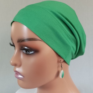 Sapka - Kemoterápiás sapka - fűzöld színű - daganatos kezelések idejére is, Ruha & Divat, Sál, Sapka, Kendő, Kendő, Varrás, MESKA