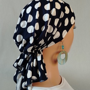 Kendő - kemoterápiás kendő - kék-fehérpettyes pamut fejkendő - paróka helyett daganatos betegeknek is, Ruha & Divat, Sál, Sapka, Kendő, Kendő, Varrás, MESKA