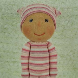 Waldorf jellegű marokbaba kislányoknak -Puha társ a mindennapokban - játék & sport - baba & babaház - játékbaba, babakellék - Meska.hu