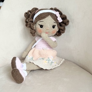 Amigurumi Laura baba - játék & sport - baba & babaház - öltöztethető baba - Meska.hu