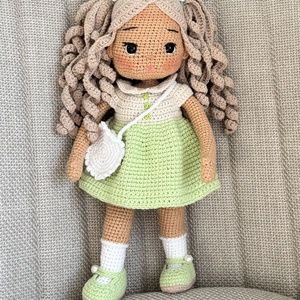 Amigurumi Laura baba - játék & sport - baba & babaház - öltöztethető baba - Meska.hu