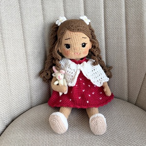 Amigurumi Leona baba, Játék & Sport, Baba & babaház, Öltöztethető baba, Horgolás, Leona baba karácsonyra készült!! Eladó,YarnArt jeans fonalból antiallergén polieszter golyóstöltett..., MESKA