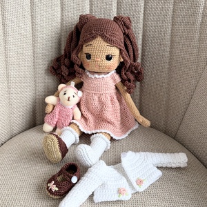 Amigurumi Shelby baba - játék & sport - baba & babaház - öltöztethető baba - Meska.hu