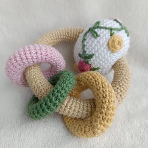 Amigurumi baba csörgő rágóka - játék & sport - Meska.hu