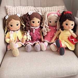 Amigurumi Laura baba - játék & sport - baba & babaház - öltöztethető baba - Meska.hu