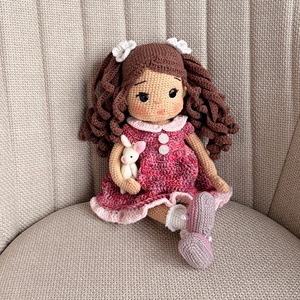 Amigurumi Laura baba - játék & sport - baba & babaház - öltöztethető baba - Meska.hu