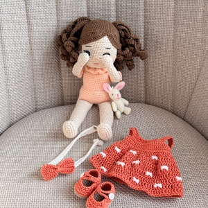 Amigurumi Horgolt Lea - játék & sport - baba & babaház - öltöztethető baba - Meska.hu