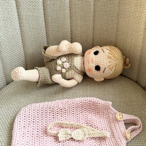 Amigurumi Bella baba - játék & sport - baba & babaház - öltöztethető baba - Meska.hu