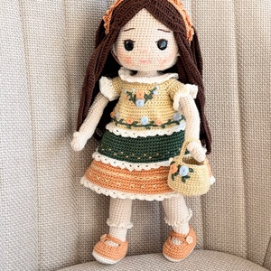 Amigurumi Lenka baba - játék & sport - baba & babaház - öltöztethető baba - Meska.hu