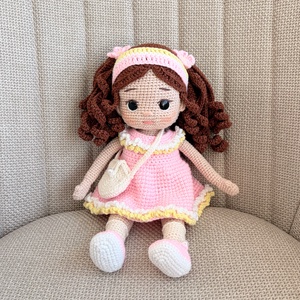 Amigurumi Szofi baba, Játék & Sport, Baba & babaház, Öltöztethető baba, Horgolás, MESKA