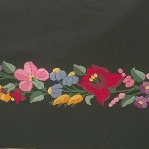 Kalocsai mintával hímzett szoknya -  - Meska.hu