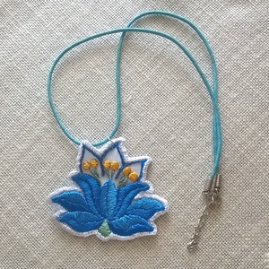 Türkiz virág, Ékszer, Nyaklánc, Medál, Ékszerkészítés, Hímzés, MESKA