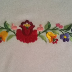 Kalocsai mintás öv menyasszonyi ruhához - esküvő - kiegészítők - öv & pánt - Meska.hu