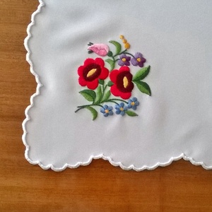 Kalocsai  terítő - otthon & életmód - dekoráció - asztal és polc dekoráció - asztaldísz - Meska.hu