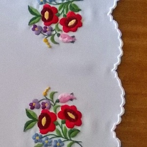 Kalocsai  terítő - otthon & életmód - dekoráció - asztal és polc dekoráció - asztaldísz - Meska.hu