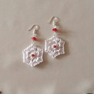 Horgolt fülbevaló - ékszer - fülbevaló - lógó fülbevaló - Meska.hu