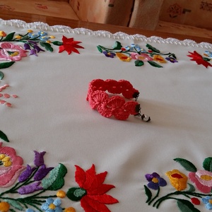 Horgolt karkötő, Ékszer, Karkötő, Karkötő medállal, Ékszerkészítés, Horgolás, MESKA